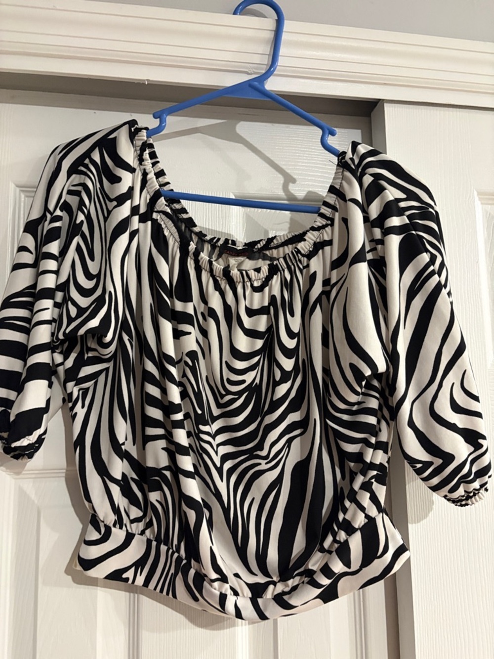 Women's Black & White Zebra Print Off-Shoulder Blouse